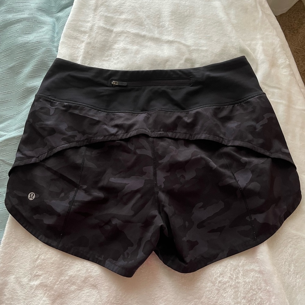 Lululemon Camo Speed up Shorts 4”
